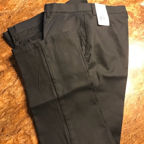 NWT Women’s Dickies - Picture 3 of 4